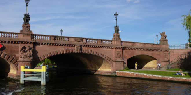 Berlín-Moltke-Brücke