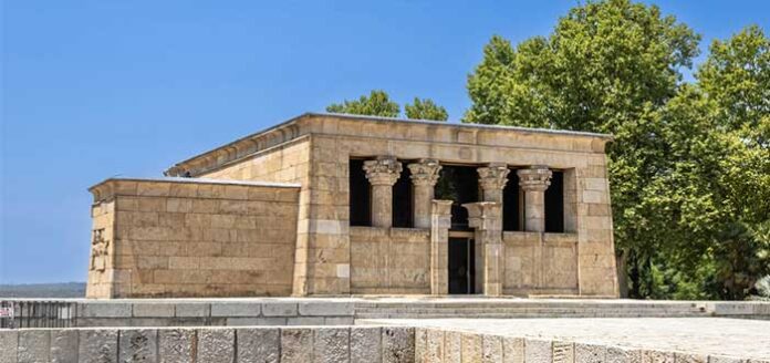 Templo De Debod | Historia, Horarios Y Precios - El Viajero Feliz