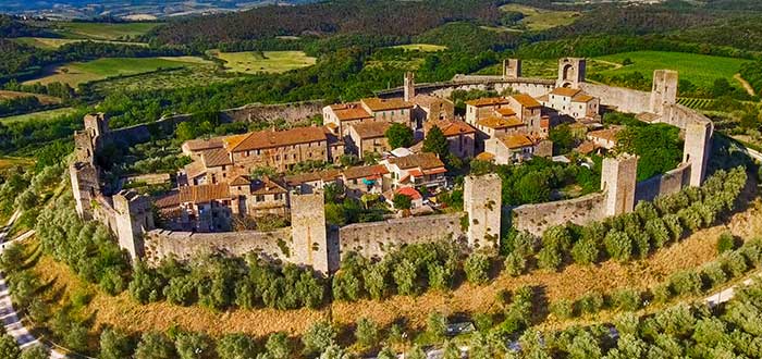 Monterriggioni, pueblos con encanto de la Toscana