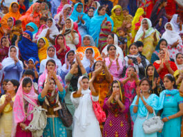 La asombrosa ceremonia del Borde de Wagah