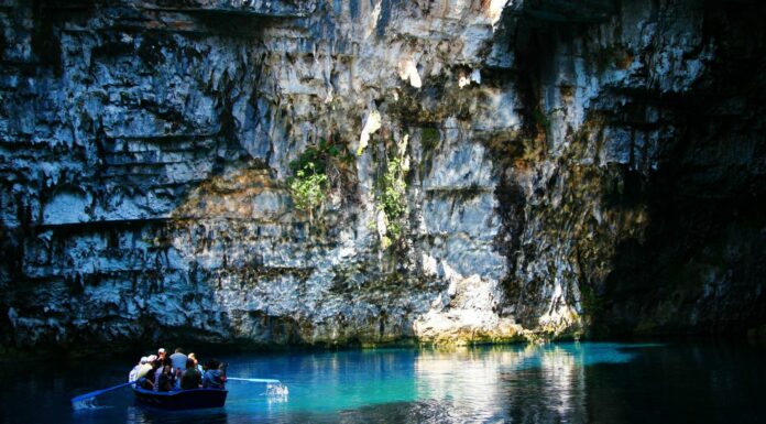 La cueva de Melissani, el hogar de las ninfas