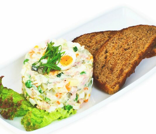 El plato más célebre de Rusia: la Ensaladilla Rusa