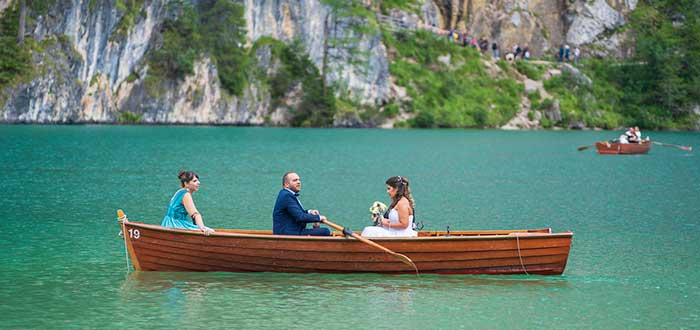 Navegar en el Lago di Braies