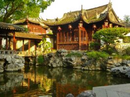 Conoce el tradicional y mágico Jardin Yuyuan
