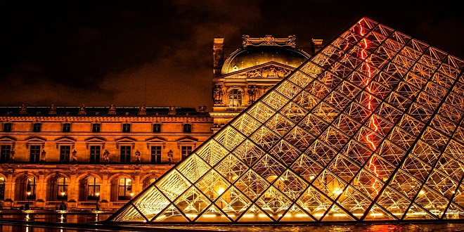 the-louvre-690929_1280