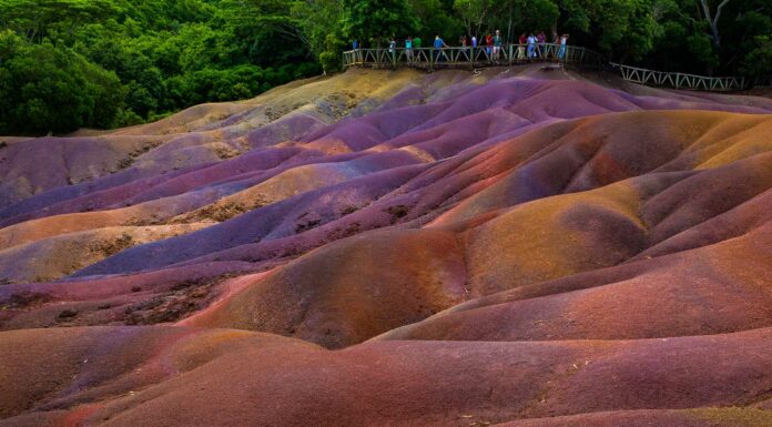 Chamarel-y-sus-increíbles-dunas-de-colores