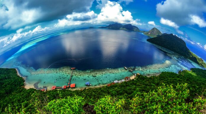 Bohey Dulang ; una isla que no parece real