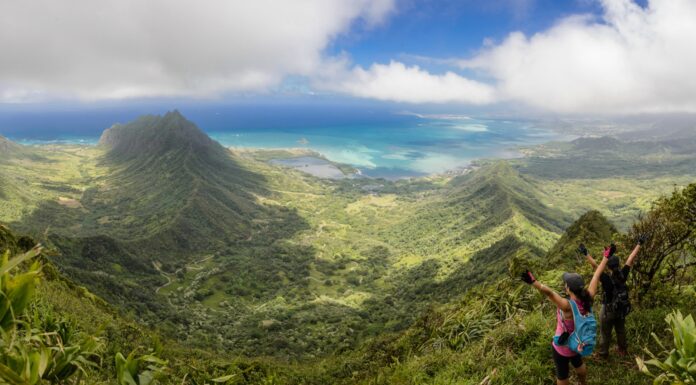 Isla de Oahu; sol, mar, arena y volcanes ¿Quieres algo más?
