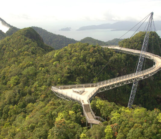 El puente del cielo de Langkawi