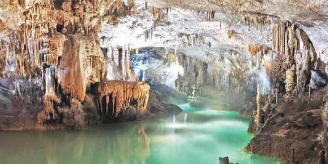 Cueva del Jeita