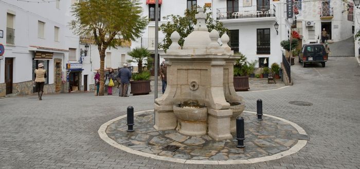 Plaza de España y Fuente de Carlos III