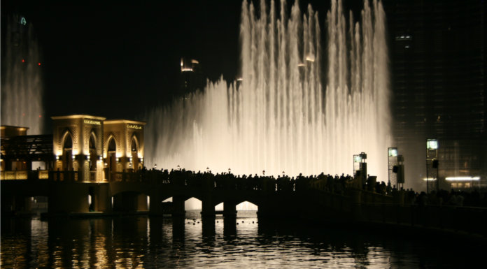 Fuente de Dubái, la fuente danzante más grande del mundo