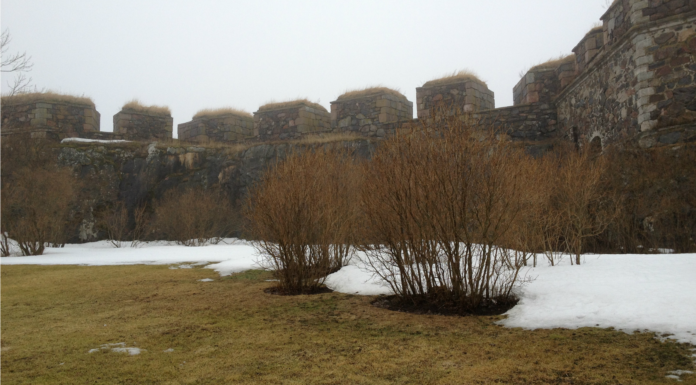 Fortaleza de Suomenlinna, túneles, cañones y mucha historia