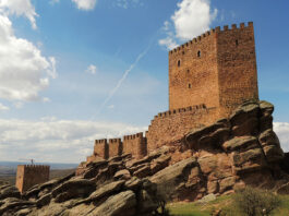El castillo de Zafra, una fortaleza de película Castillo de Zafra una fortaleza de película