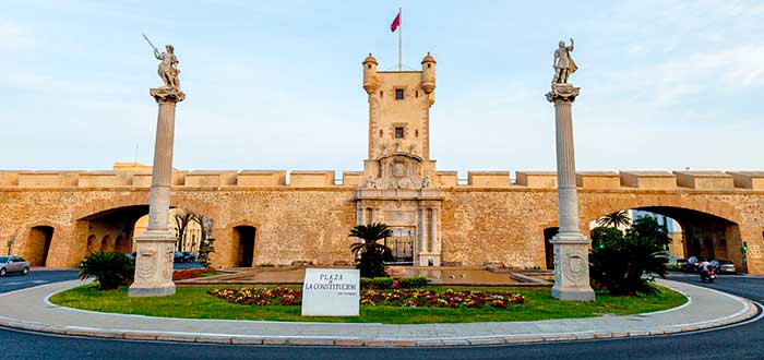 Qué ver en Cádiz 3 Puerta de Tierra