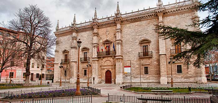 Palacio de la Santa Cruz