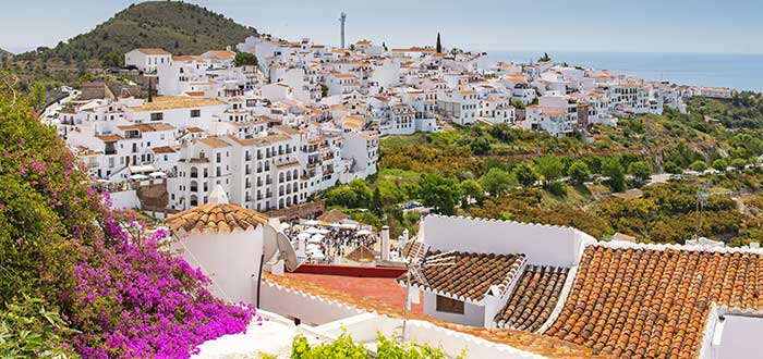 Los 10 Pueblos más bonitos de España | Frigiliana (Málaga)