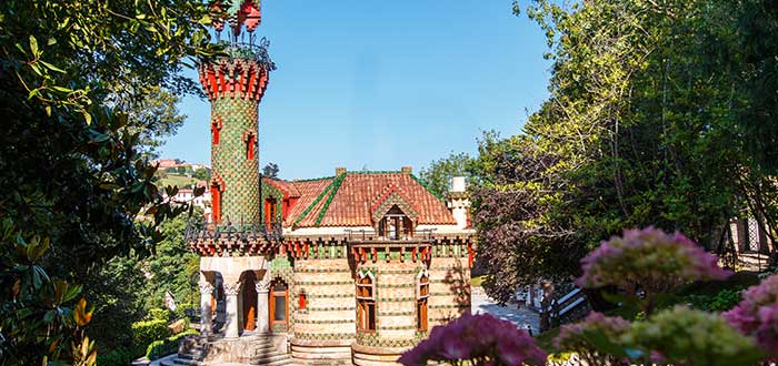 Qué ver en Cantabria | Capricho de Gaudí