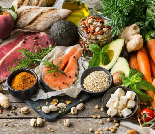 Los 6 alimentos indispensables de la dieta mediterránea