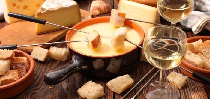 Fondue de queso | Comida típica de Suiza