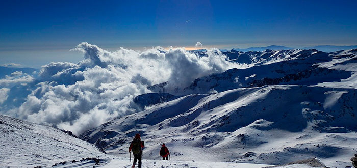 Las 5 mejores montañas para esquiar en España 3