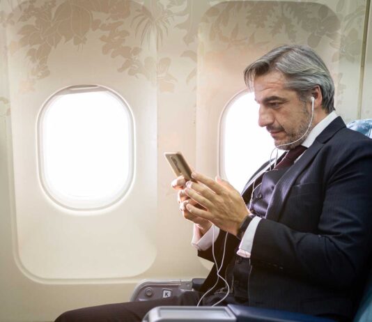 6 Recursos online para entretenerte en tus viajes recursos online para entretenimiento en viajes