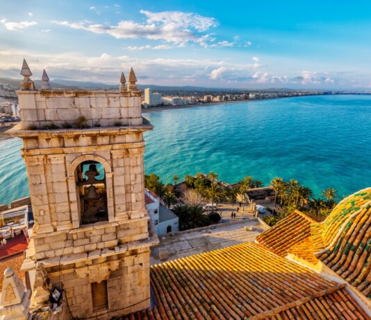 Por qué ir de vacaciones a Peñíscola
