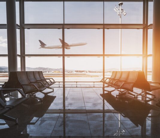 Haciendo Tu Vuelo Largo Agradable: Principales Actividades para Disfrutar en el Aire Pedir reembolso por cancelación de vuelo