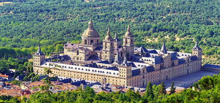 Monasterio - Edificios más emblemáticos de España