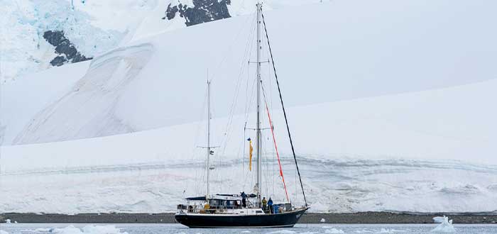 expedição de vela à Antártica