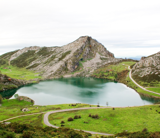 Lista de los lagos más bonitos de España